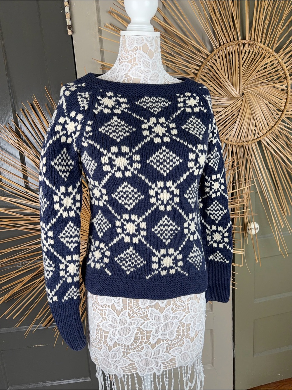 American Eagle Blue White Hand Knit 100% Wool Chunky Knit Nordic Sweater XS